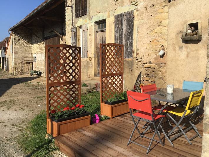Ganze Wohnung, Ferienwohnung für 4 Personen mit Terrasse in Collonge-en-Charollais, Charolles und Umgebung