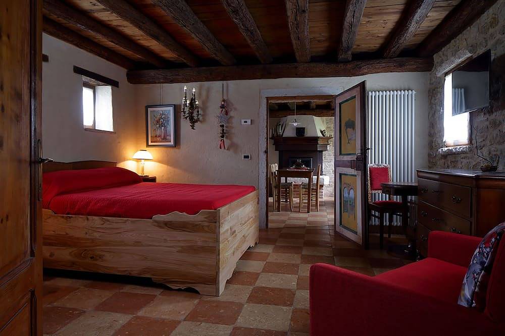 Appartamento intero, The Music County House, tra Asolo, le colline del Prosecco ed il Monte Grappa in Cavaso del Tomba, Provincia di Treviso