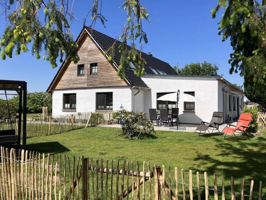 Holiday apartment with 1 bedroom in Kirchdorf (Sundhagen), Sundhagen