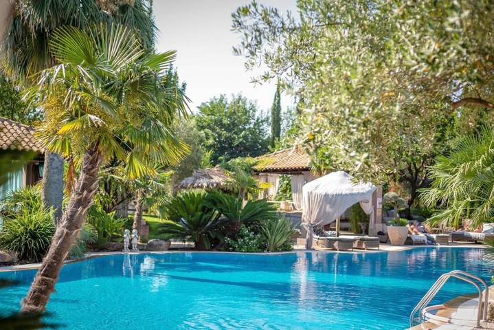 Hôtel pour 2 personnes, avec vue ainsi que piscine et jardin à Afitos