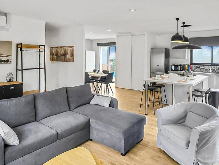 Location de vacances pour 5 personnes, avec piscine ainsi que jardin et vue à Trélissac - 4