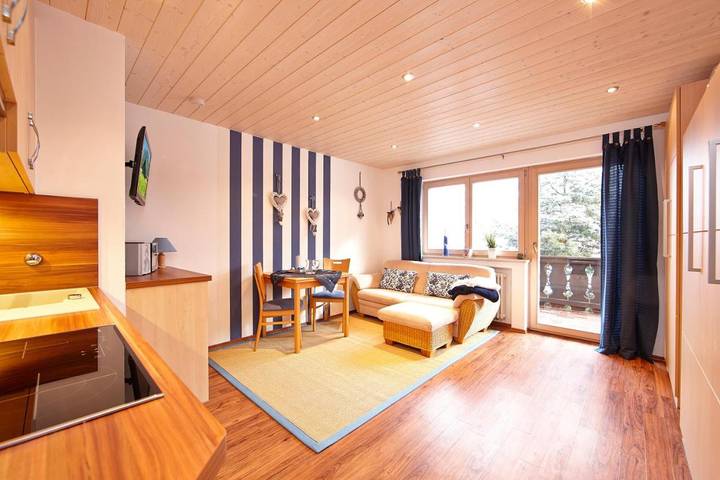 Ferienwohnung für 4 Personen, mit Balkon und Sauna sowie Ausblick