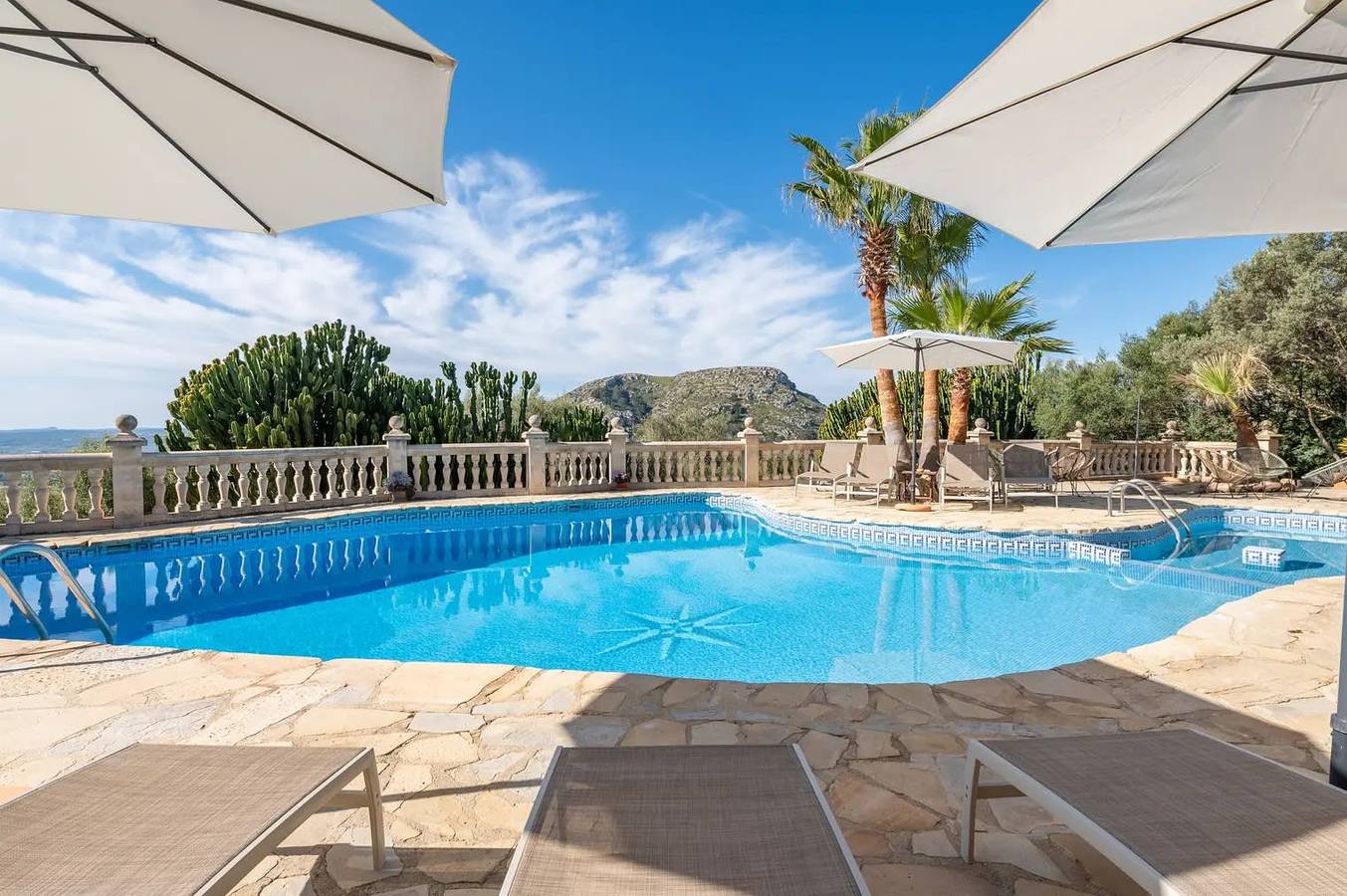 Villa für 12 Personen mit Whirlpool in Alcúdia, Mallorca Norden