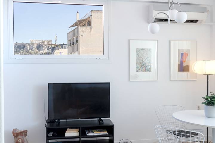 Apartment for 4 people, with balcony, with pets in Acropolis