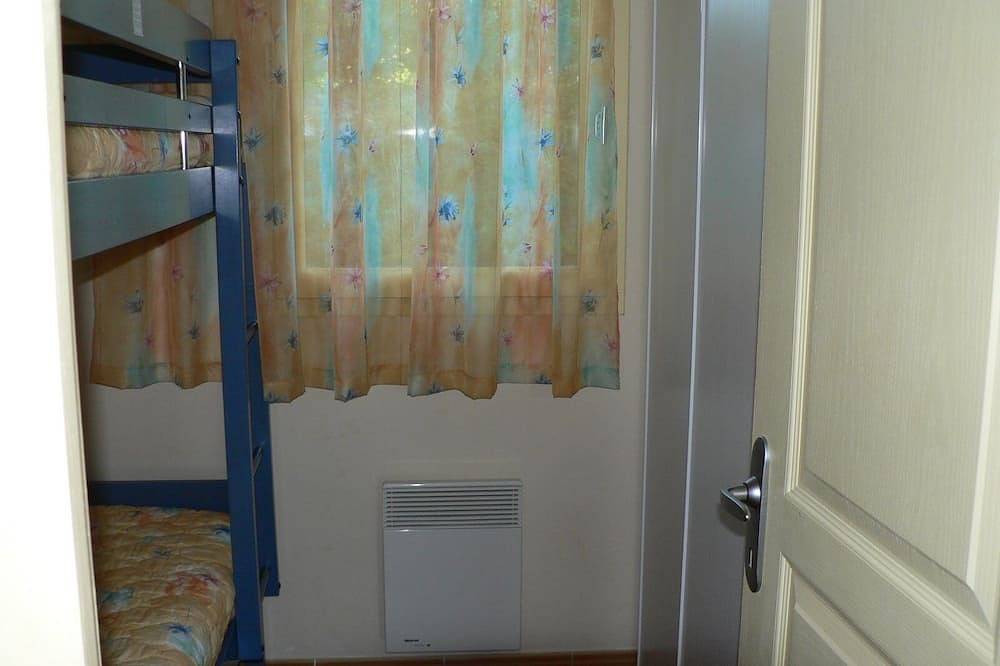 Air-conditioned cottage with swimming pool in the Gard provençal region in Gaujac, Nimes und Umgebung