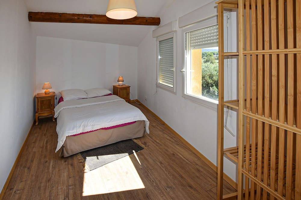Hermosa casa de 1 dormitorio en Caromb in Caromb, Parque natural regional del Mont Ventoux