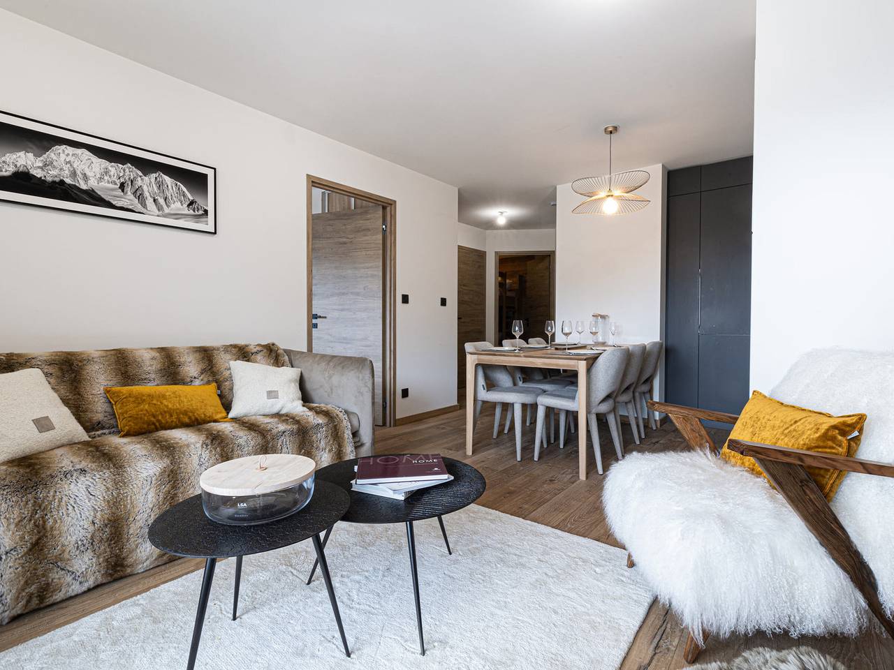 Apartamento entero, Nuevo y Soleado, 2P + Cabina, Cerca del Centro y Pistas, Balcón, Wifi, Parking in Courchevel 1650 (Moriond), Saint-Bon-Tarentaise
