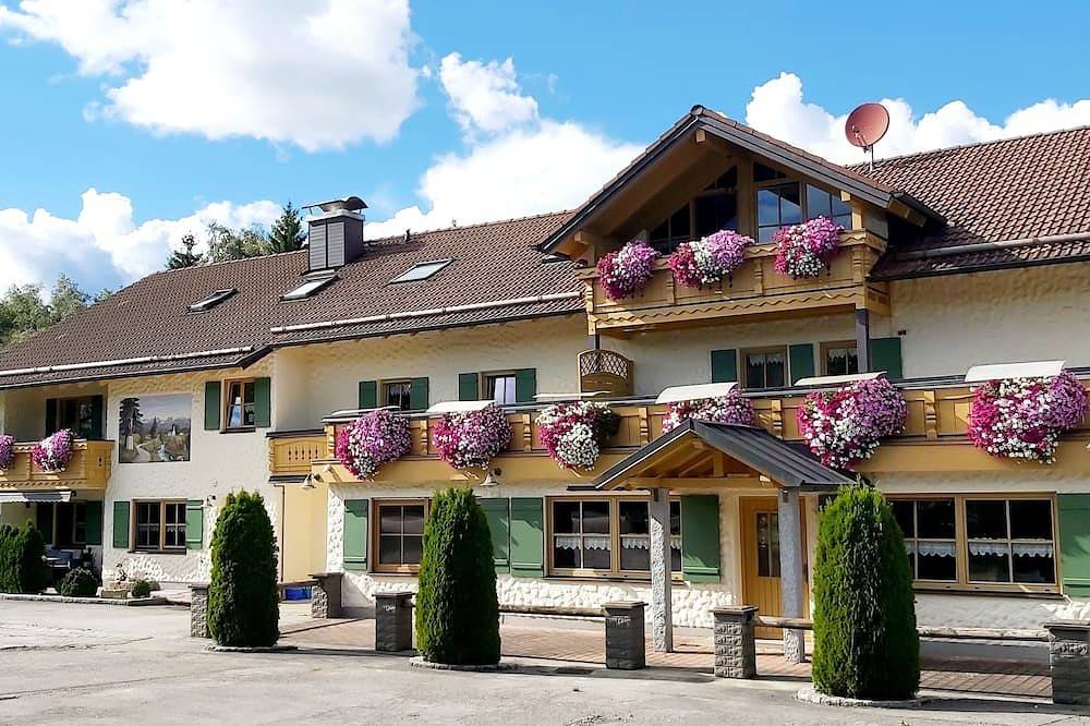 Ganze Wohnung, Ferienwohnung/App. für 2 Gäste mit 40m² in Peiting in Peiting, Romantische Straße