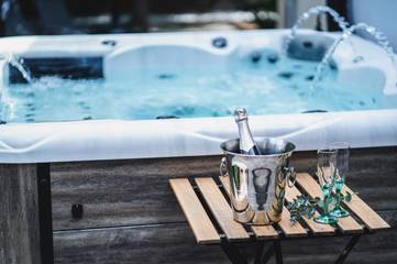 Gîte pour 6 personnes, avec jardin et jacuzzi à Rethel