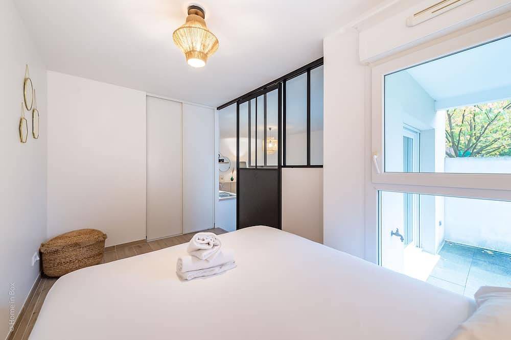 Apartamento entero, Plaza Pragues 02-Apartamento-Apartamento-Baño privado con ducha in Montévrain, Sena y Marne
