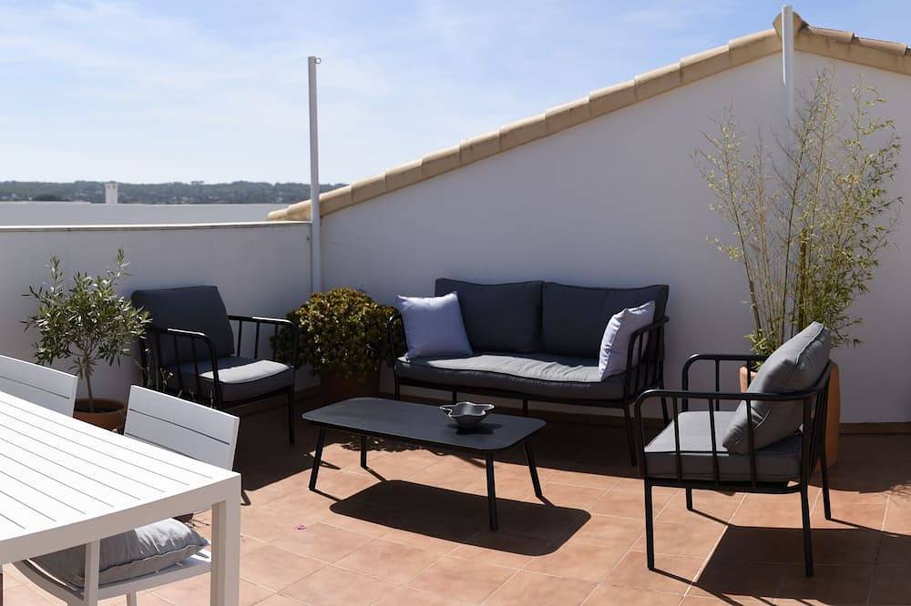 Apartamento entero, Apartamento Dúplex junto al lago. Wifi in La Savina, Formentera