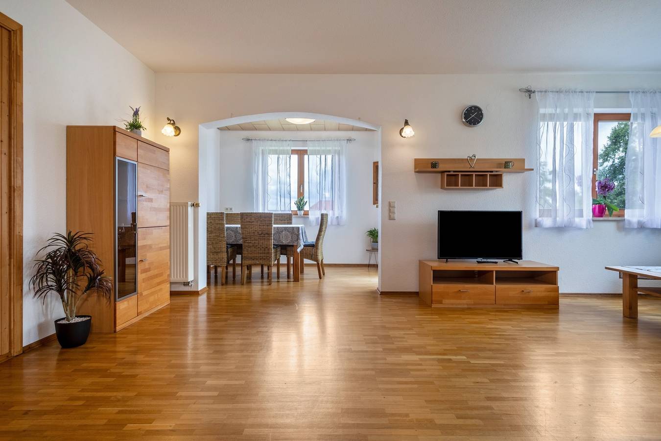 Ganze Wohnung, Gemütliche Ferienwohnung 70 m² mit privater Terrasse in Ravensburg, Region Bodensee-Oberschwaben