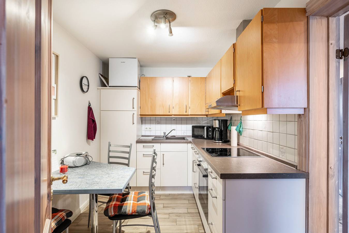 Ganze Wohnung, Ferienwohnung Schwalbennest" mit Gemeinschaftsterrasse, Gemeinschaftsgarten und Wi-Fi in Immenstedt, Grünes Binnenland
