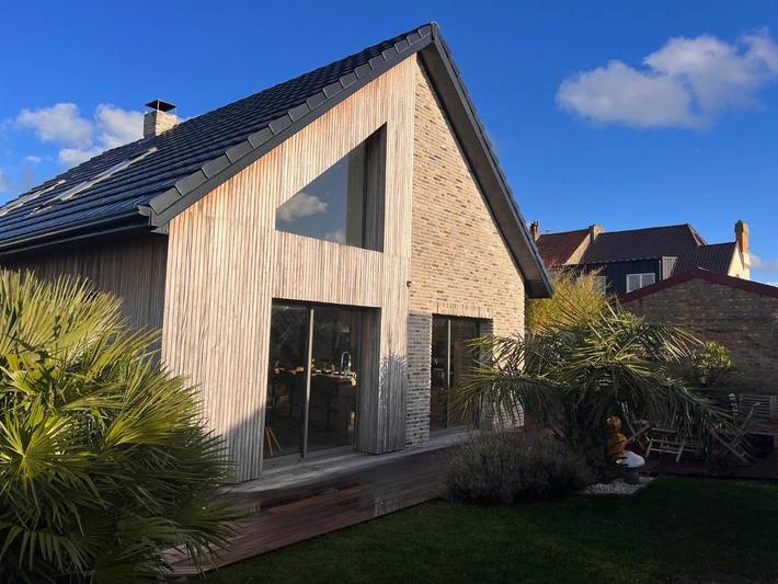 Location de vacances pour 8 personnes, avec Jacuzzi et Terrasse ainsi que Jardin et Vue à Bray-Dunes