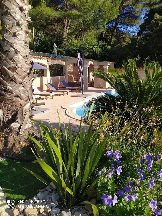 Apartamento de vacaciones para 4 personas, con vistas además de jardín y piscina - 1