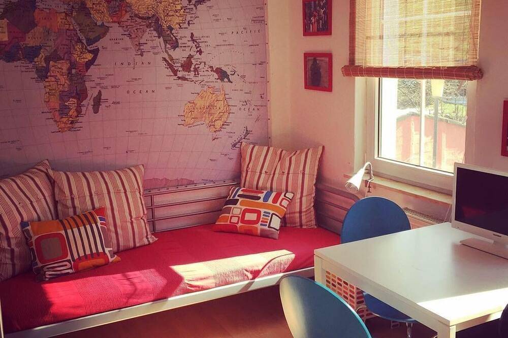 Entire apartment, Vacation home Mikesh - Holiday apartment Maus in Chemnitz, Chemnitz (region)
