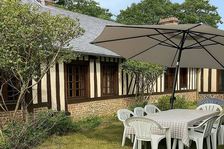 Gîte pour 11 personnes, avec Jacuzzi et Jardin