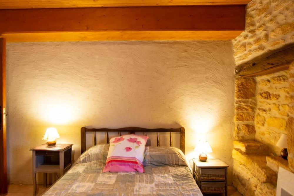 Charmante maison rustique en pierres, proche de Sarlat in Marcillac-Saint-Quentin, Périgord Noir