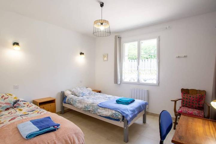 Gîte pour 6 personnes, avec jardin à Sainte-Orse - 4