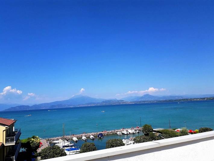 Hôtel pour 2 personnes, avec vue sur le lac et piscine ainsi que jardin et vue, animaux acceptés