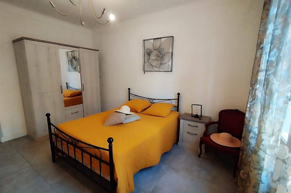 Villa 8 /10 pers. à 10 mn à pieds de la plage climatisée. Quartier calme. in L'Île-Rousse, Région de Calvi