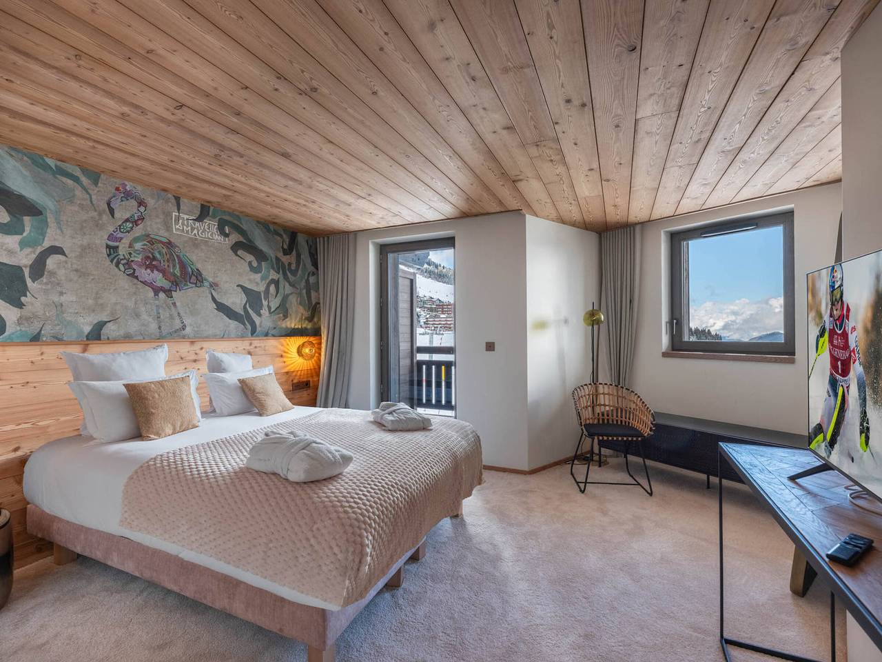 Entire apartment, New Ski-In/Ski-Out Duplex Apartment with Pool and Spa in Courchevel 1850 in Courchevel 1850, Saint-Bon-Tarentaise