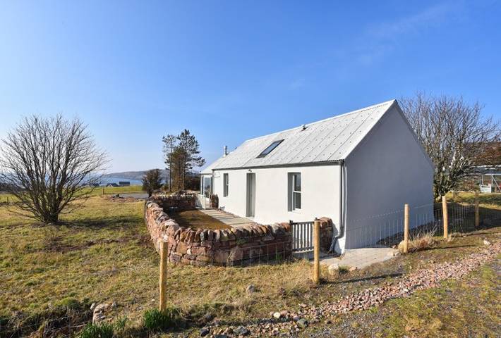 Log cabin for 2 people, with garden the Highlands