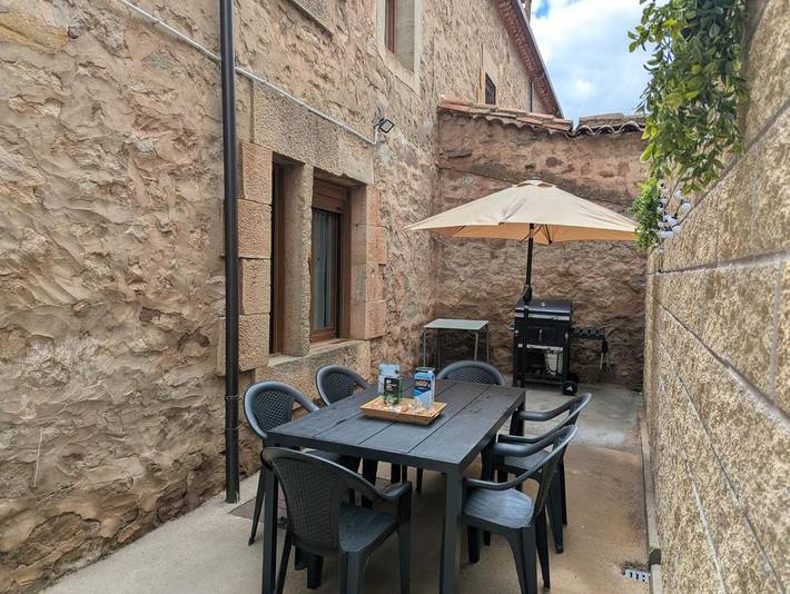 Gîte pour 8 personnes, avec terrasse, animaux acceptés à Vinuesa - 2