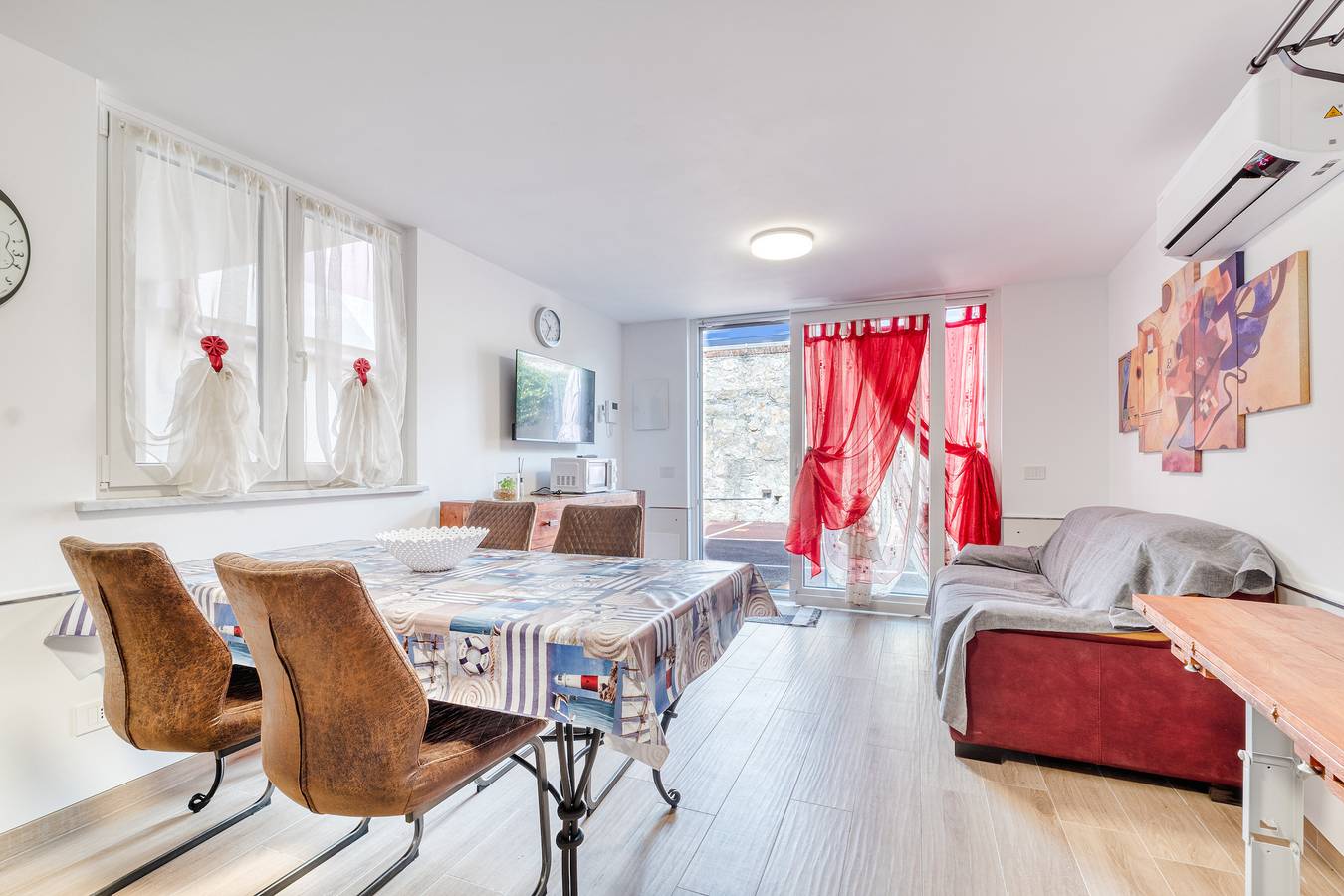 Apartamento entero, Merlo D - town center & private parking in Ceriale, Riviera di Ponente