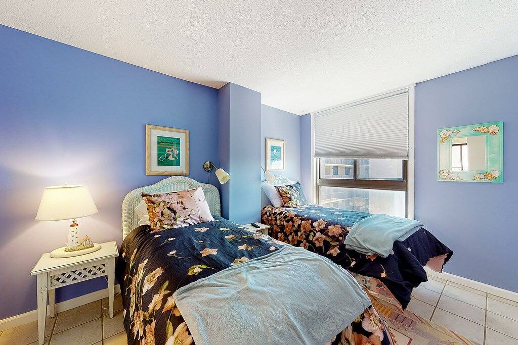 Ganze Wohnung, Sea Colony Oceanside Condo w/Private Washer and Dryer, Free Wifi, & Shared Pool in Sea Colony, Middlesex Beach