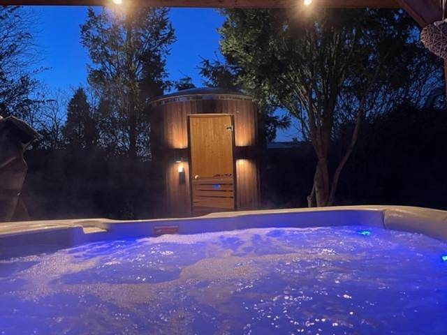 Ferienhaus für 5 Personen, mit Whirlpool und Garten sowie Pool und Sauna in Opmeer