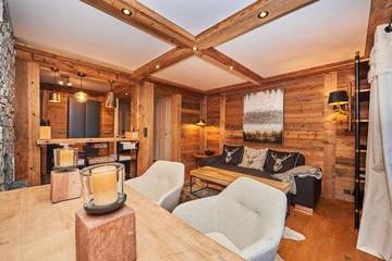 Chalet pour 4 personnes, avec balcon et vue à Crans-Montana