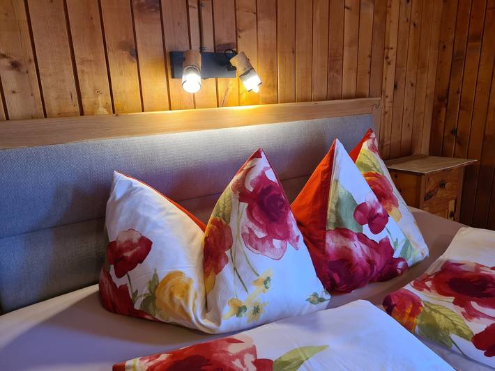 Ferienhaus für 12 Personen, mit Balkon und Whirlpool sowie Garten und Ausblick in Kals am Großglockner - 4