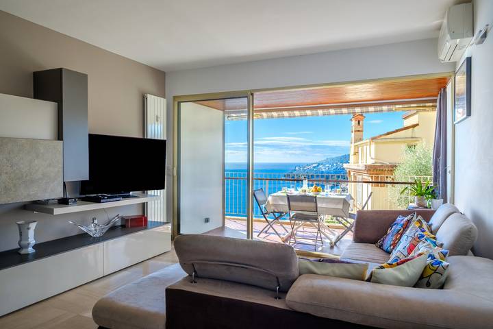 Appartement entier, Appartement 'Résidence Le Clos Charmerade' avec vue sur la mer, Wi-Fi et climatisation in Villefranche-sur-Mer, Côte méditerranéenne (France)