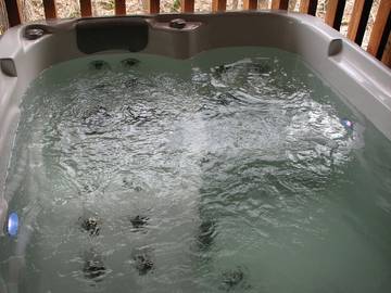 Log Cabin for 2 People in Sevier County, Photo 1