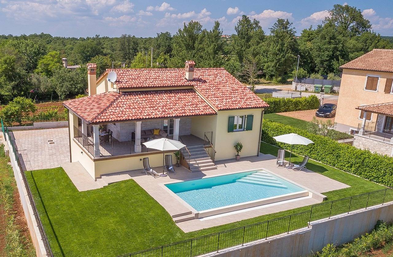 Villa Kiara mit privatem Pool in Zentralistrien