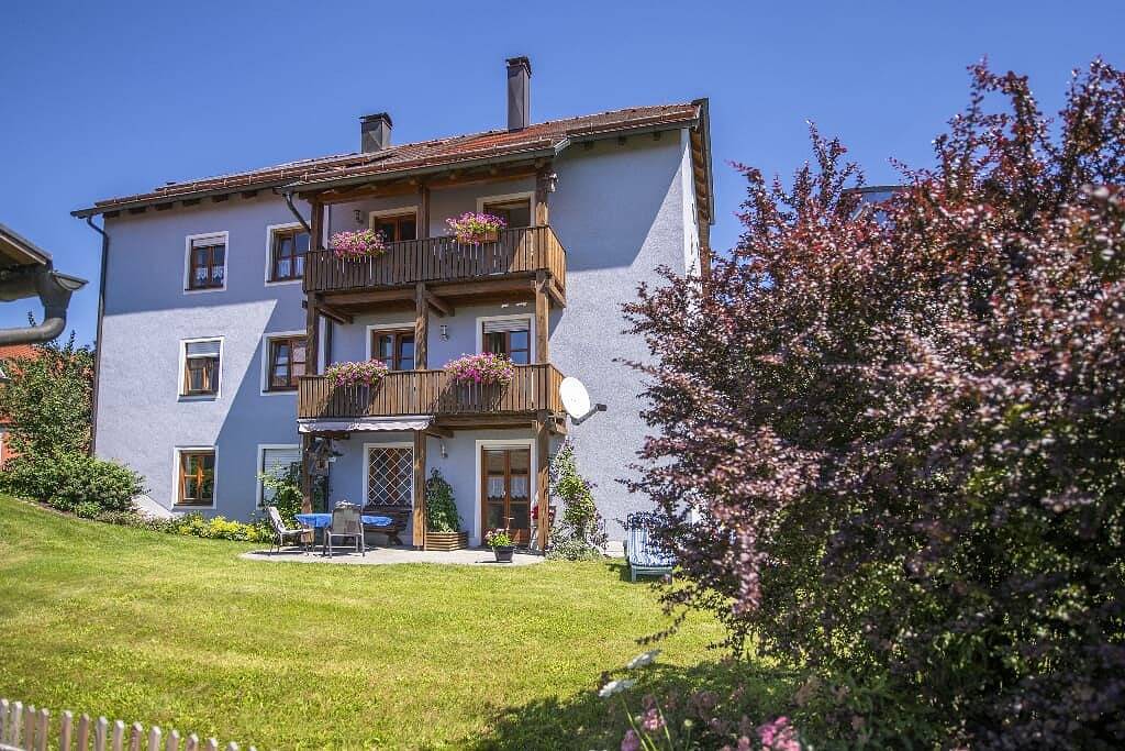 Pension Ferienwohnungen Frey - Ferienwohnung 37qm F**** in Tännesberg, Naturpark Nördlicher Oberpfälzer Wald