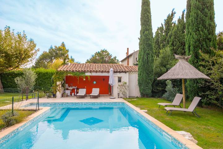 Location de vacances pour 6 personnes, avec jardin et terrasse à Eyragues - 2