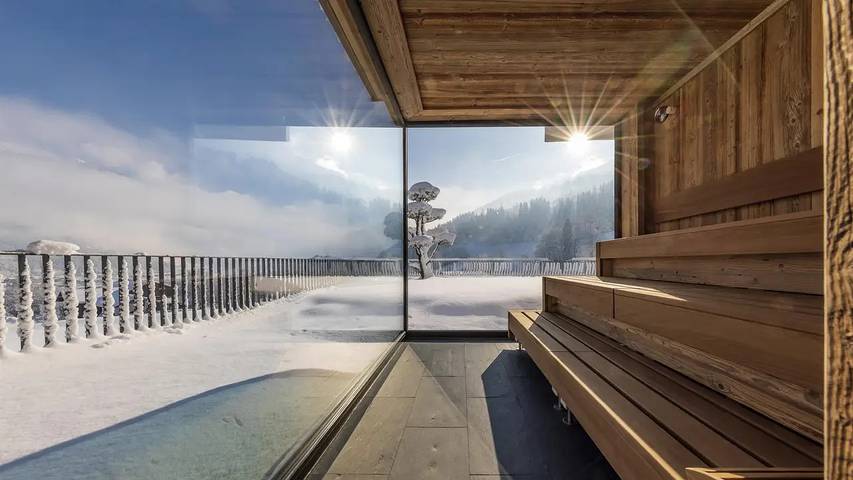 Ferienhaus für 12 Personen, mit Sauna und Balkon sowie Garten