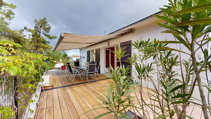 Villa für 12 Personen, mit Terrasse und Garten - 1