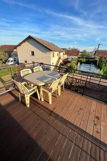 Gîte pour 5 personnes, avec jardin à Essert