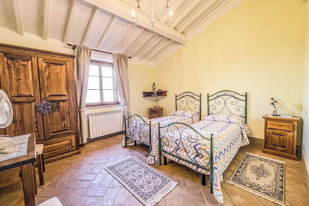 House with private pool & air conditioning at 500 meter from village. Great view in Montecchio, Provinsen Terni