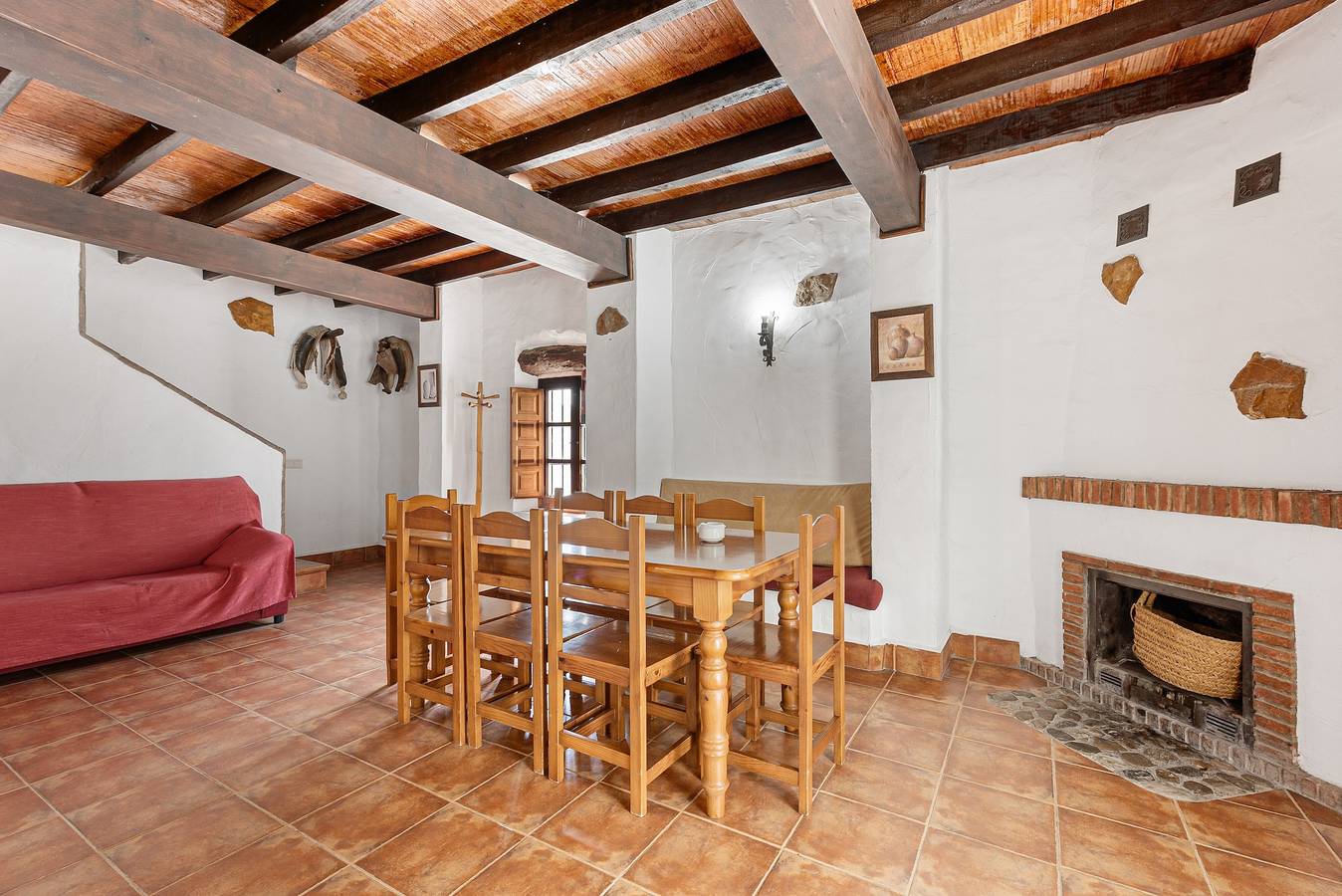 Casa rural 'La Cochera' con vistas al lago, piscina compartida y Wi-Fi in Campanillas, Almogía