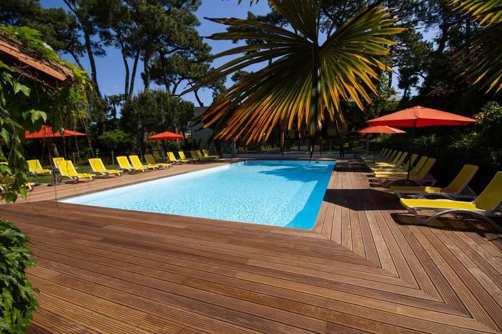Hôtel pour 2 personnes, avec piscine et jardin, animaux acceptés