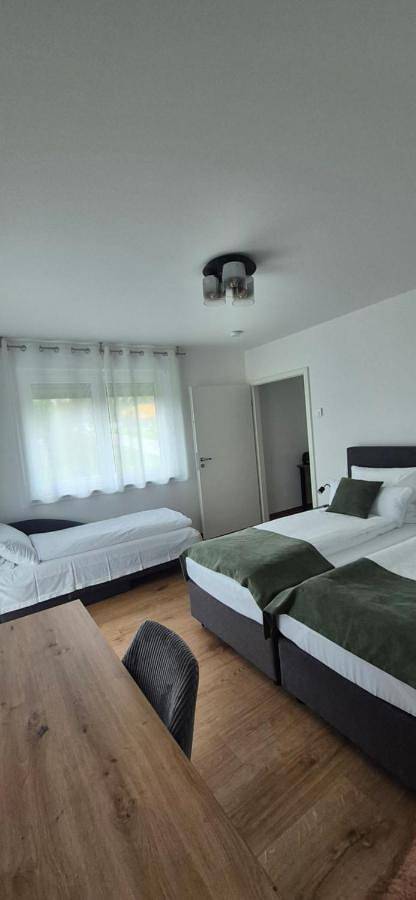 Maison d’hôte pour 3 personnes, avec balcon, adapté aux familles à Reutlingen - 3