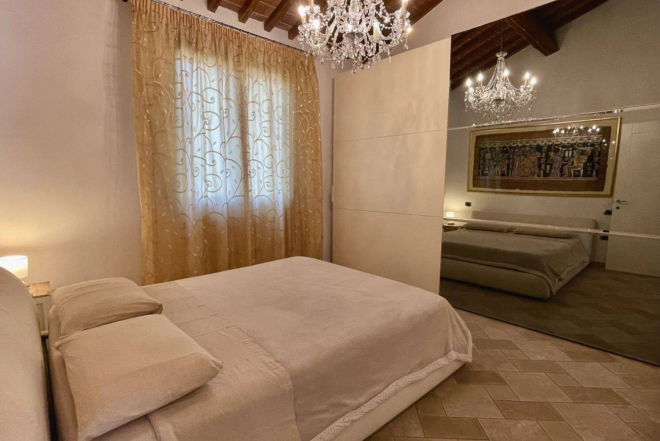 Hel leilighet, Casa Rosmarino with garden by Toscanatour  in Riparbella, Etruscan Coast