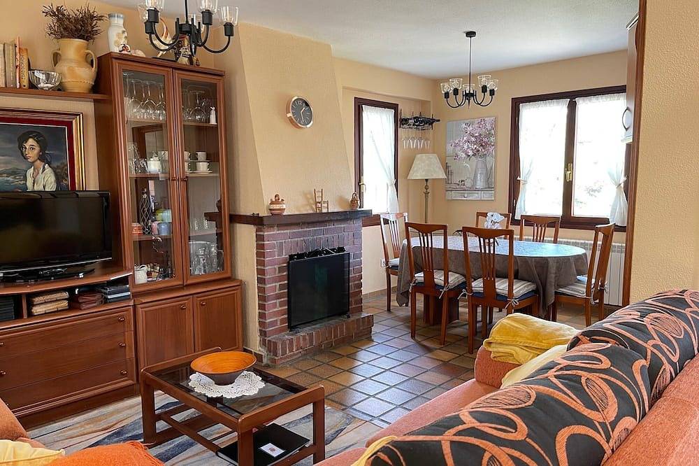 Offers - Holiday, rural and beach chalet, up to 6 people in Luey, Val de San Vicente