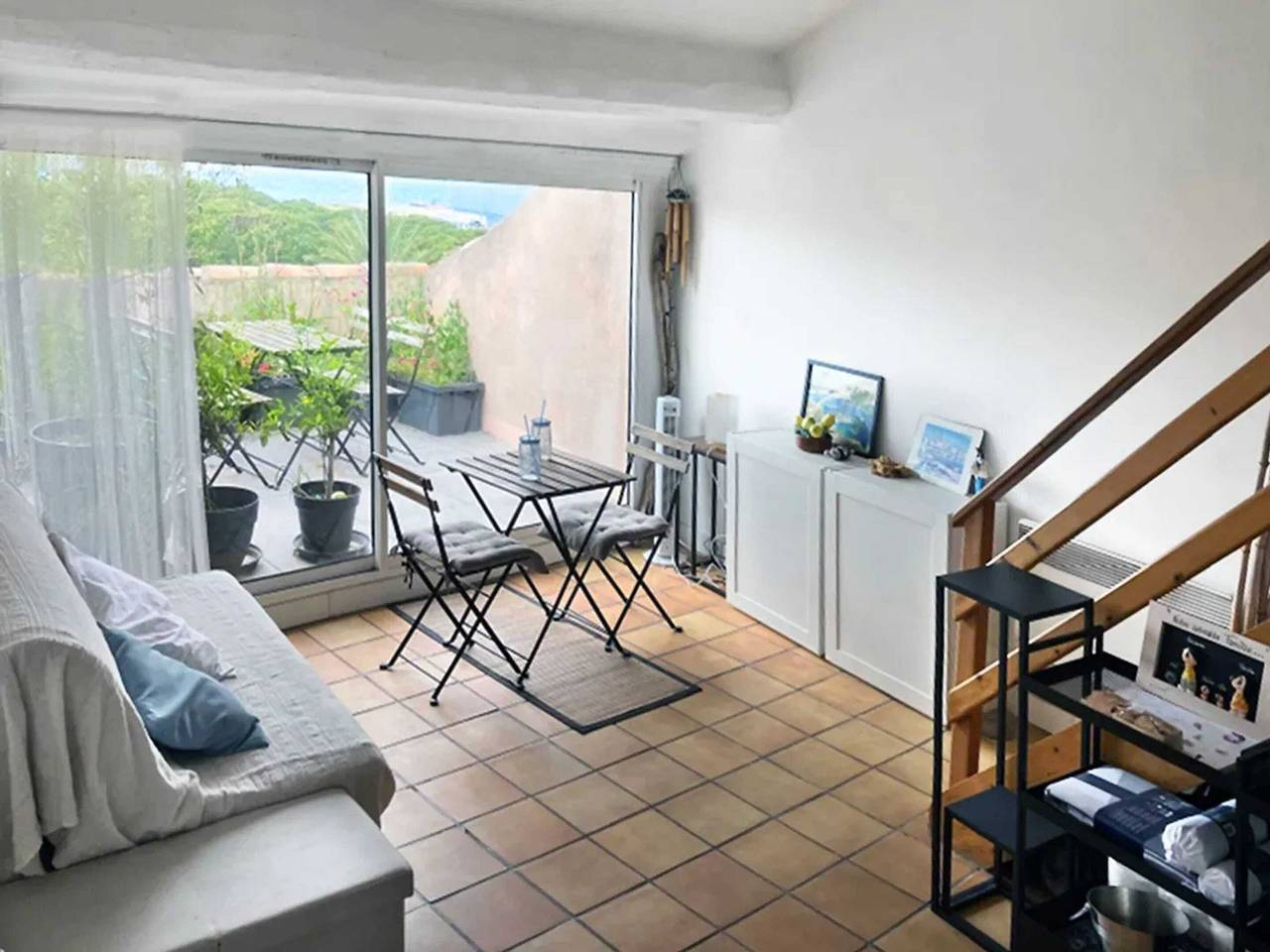 Appartement entier, Appartement contemporain à La Seyne-sur-Mer, 30 m², terrasse in La Seyne-sur-Mer, Côte méditerranéenne (France)