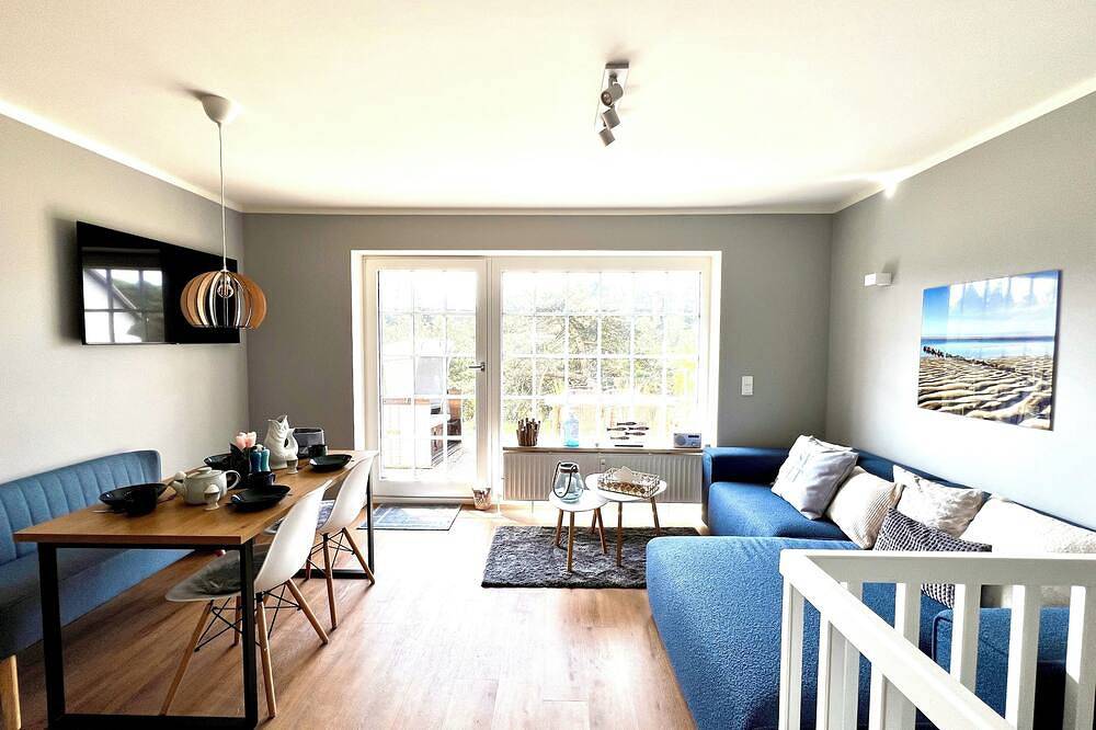 Ganze Wohnung, Die Ferienwohnung ist gemütlich eingerichtet und bietet Platz für 4 Personen. in Hörnum, Sylt