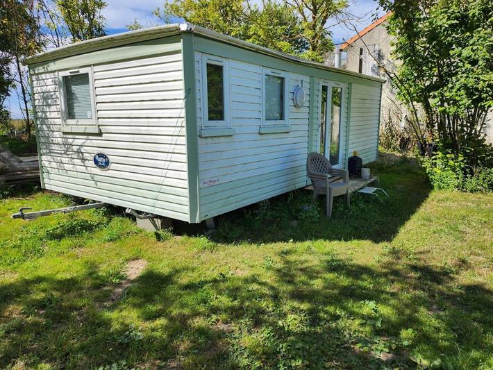 Gîte pour 7 personnes, avec jardin et vue, animaux acceptés à Saint-Jean-de-Sauves - 2